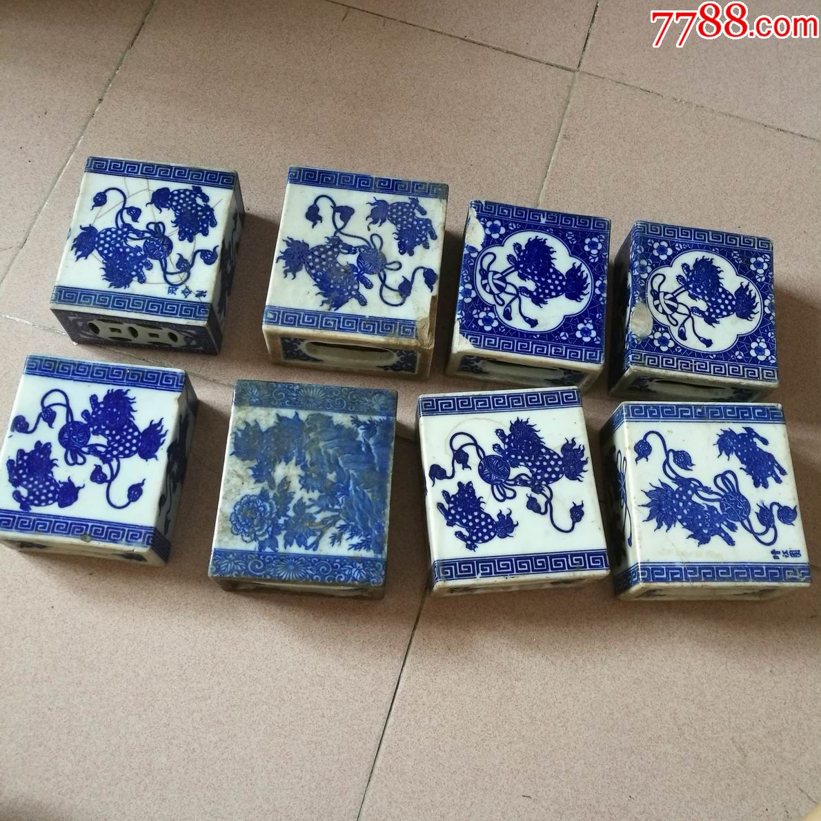 精品民国青花狮子枕头8个