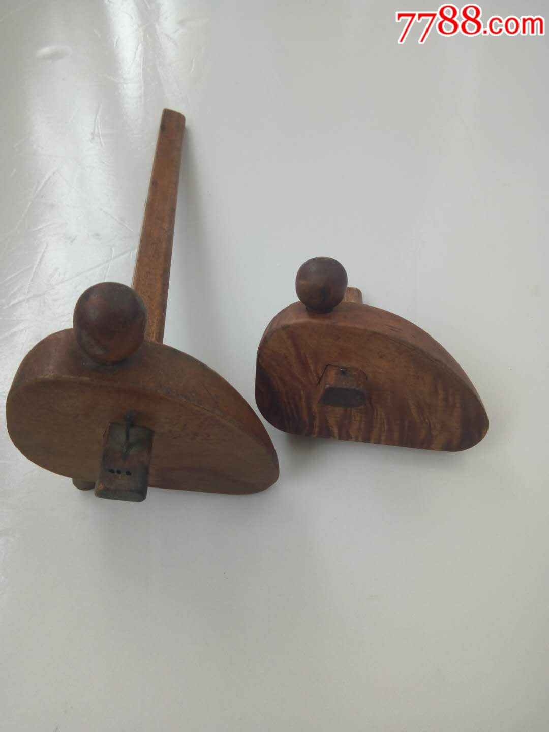 民国时期遗留老木工工具线勒子两把