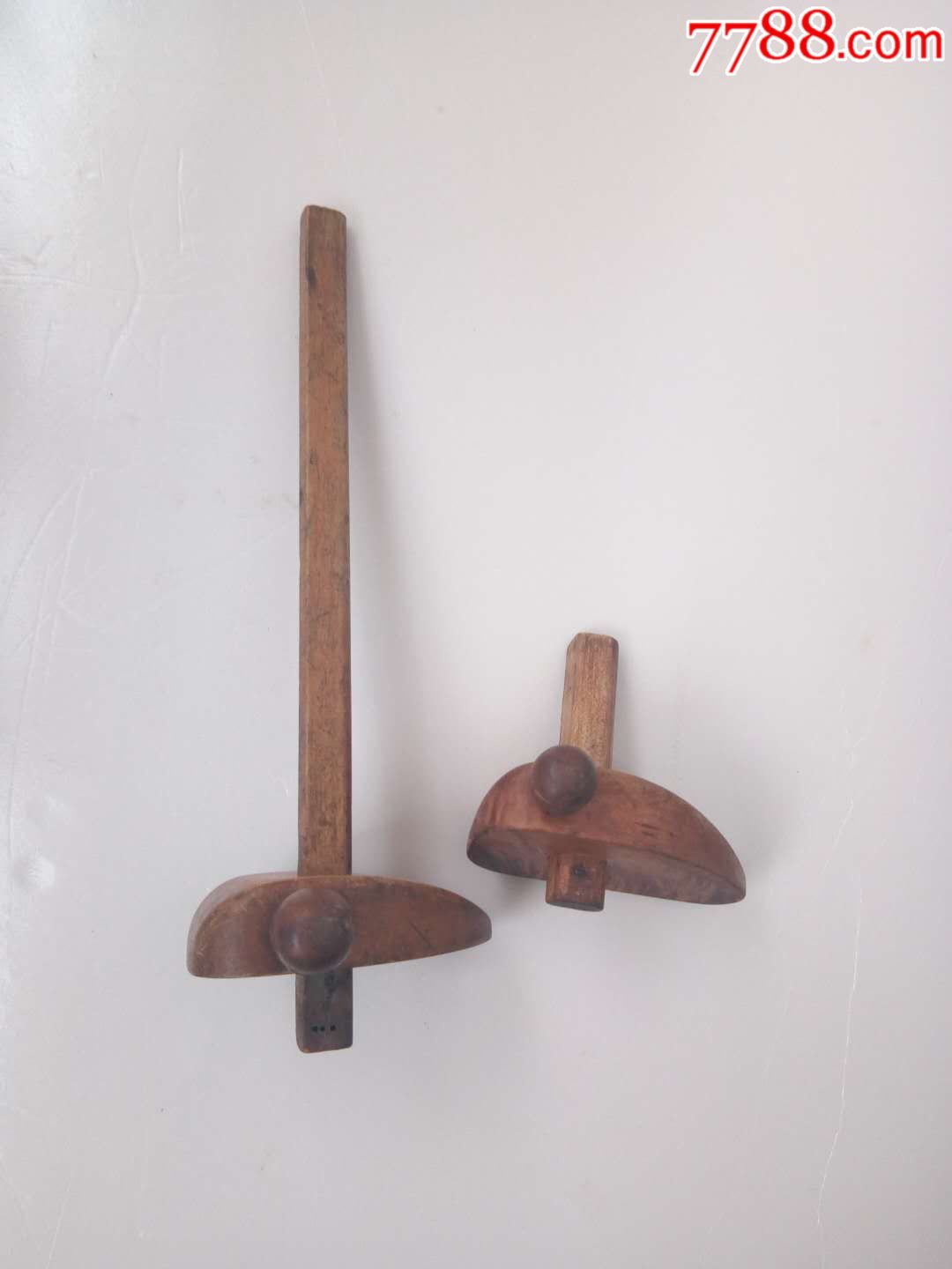 民国时期遗留老木工工具线勒子两把