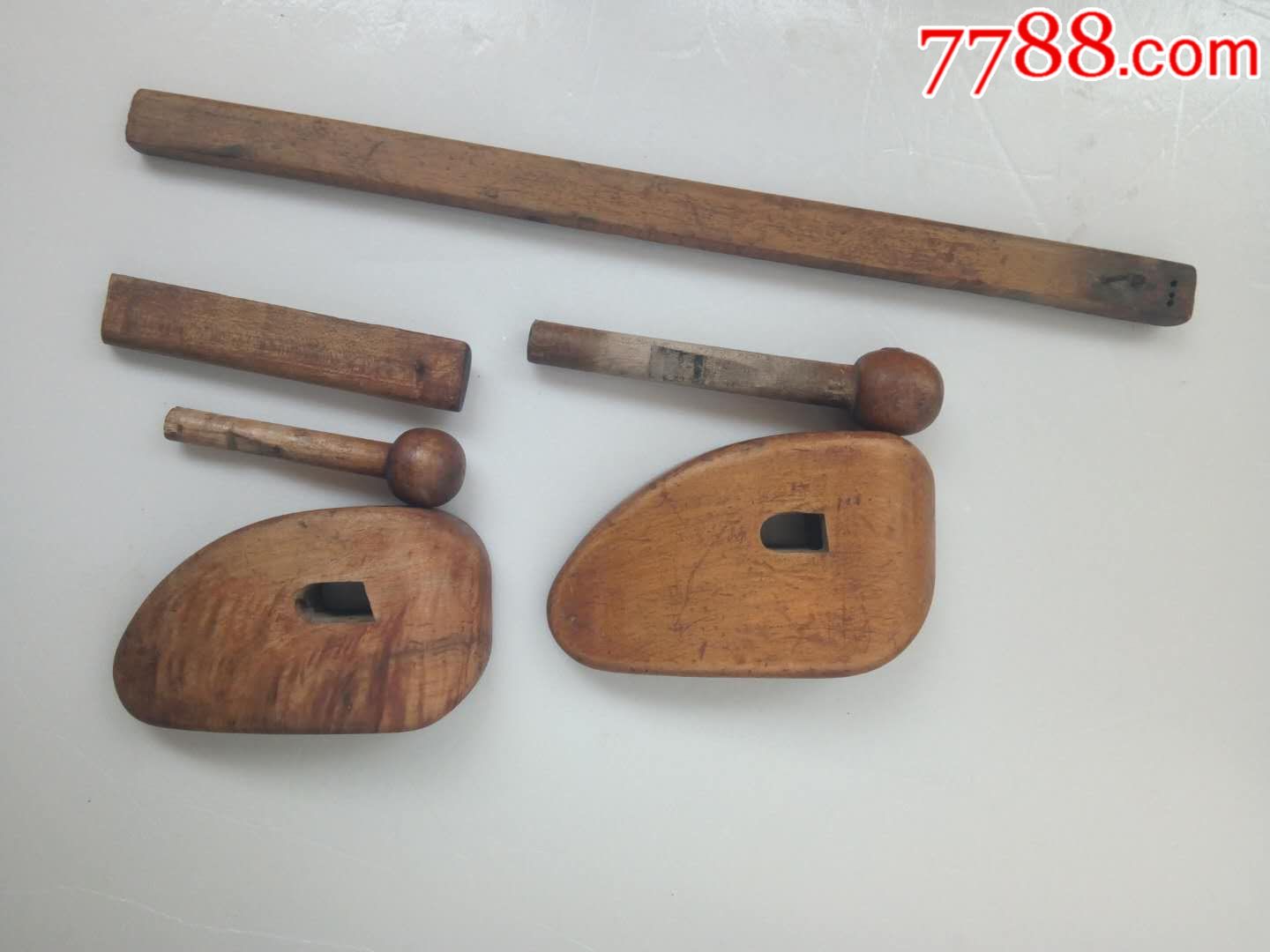 民国时期遗留老木工工具线勒子两把