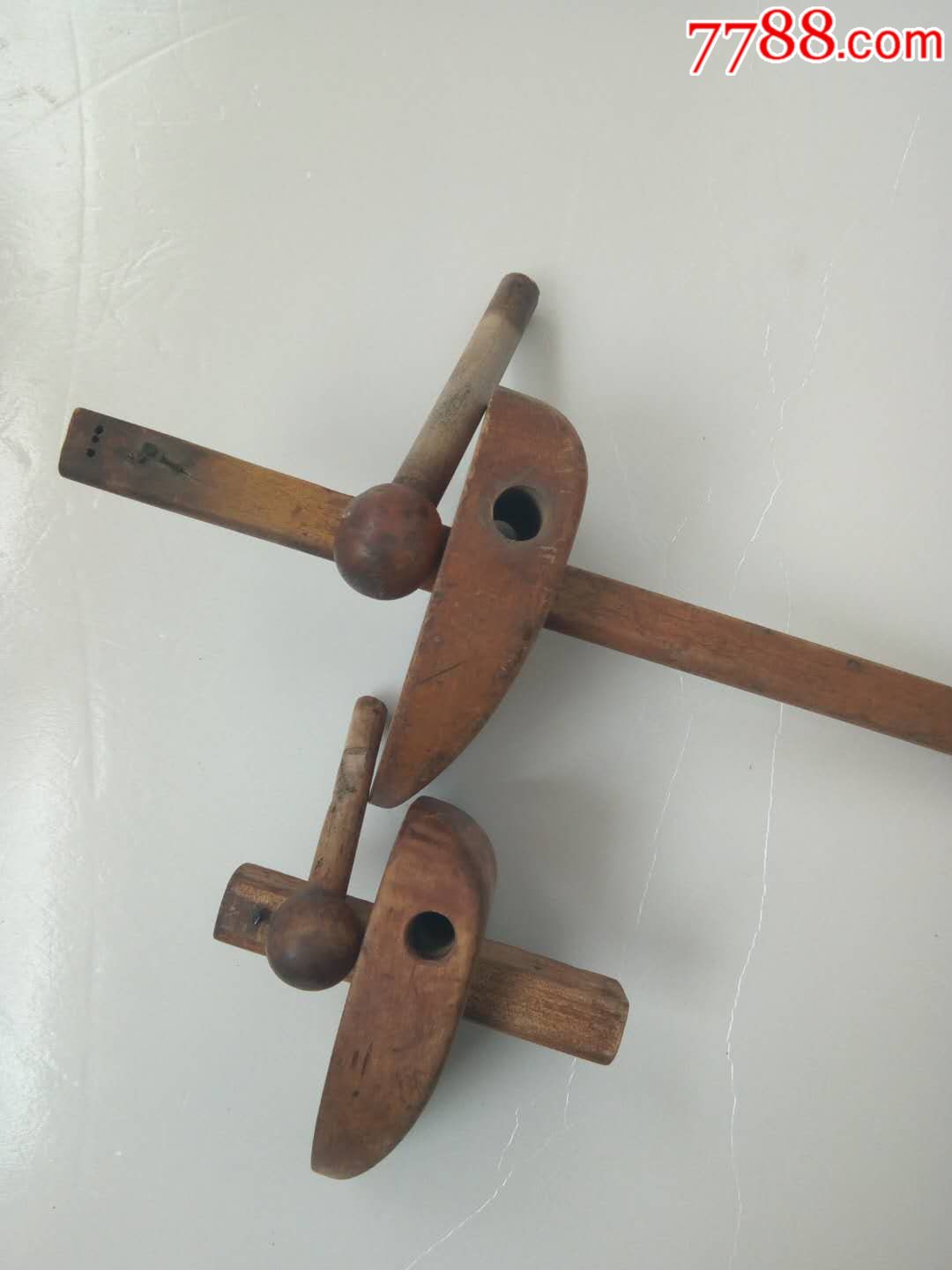 民国时期遗留老木工工具线勒子两把