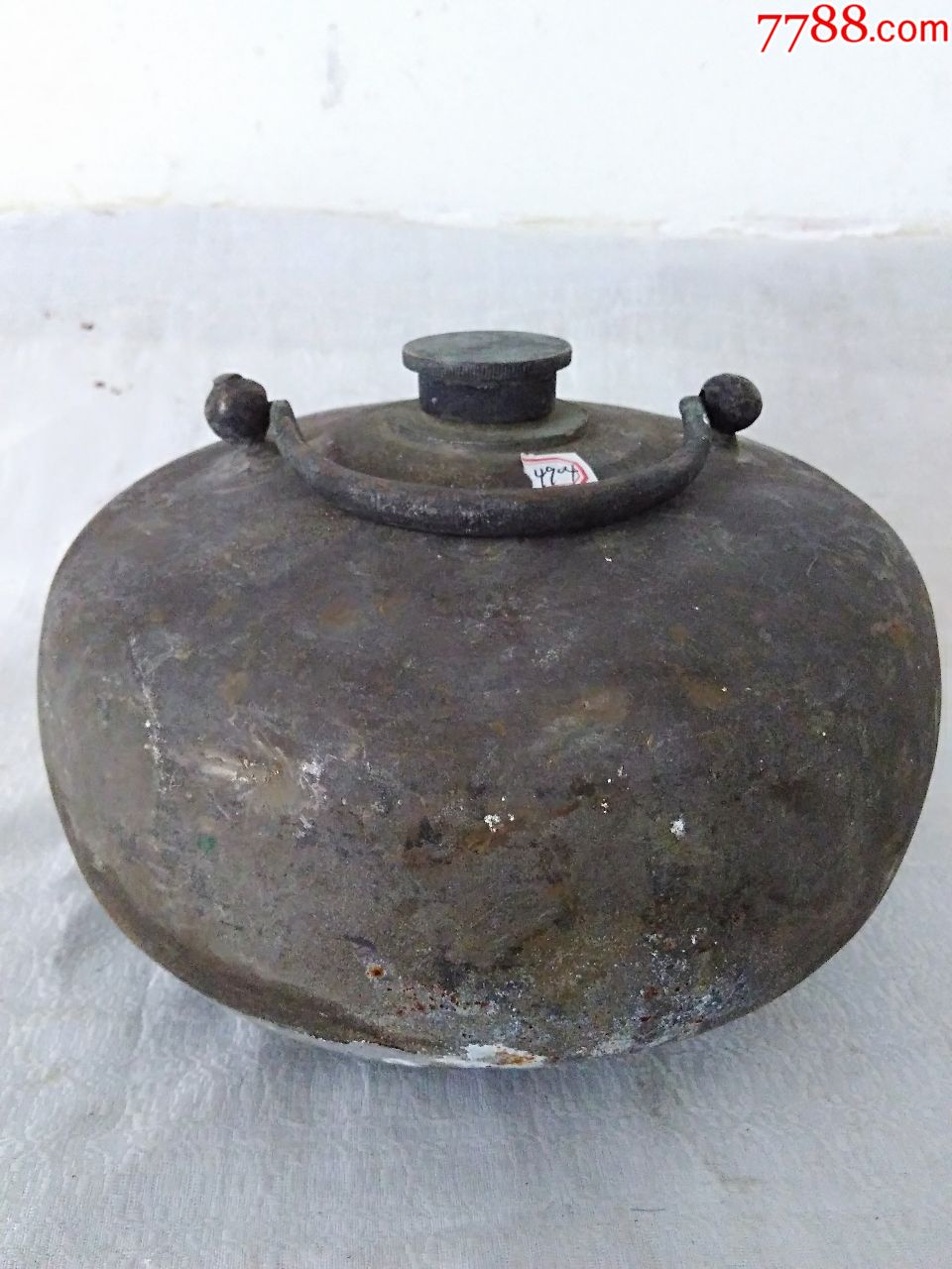 4904老铜暖水壶一个(年代请自鉴)