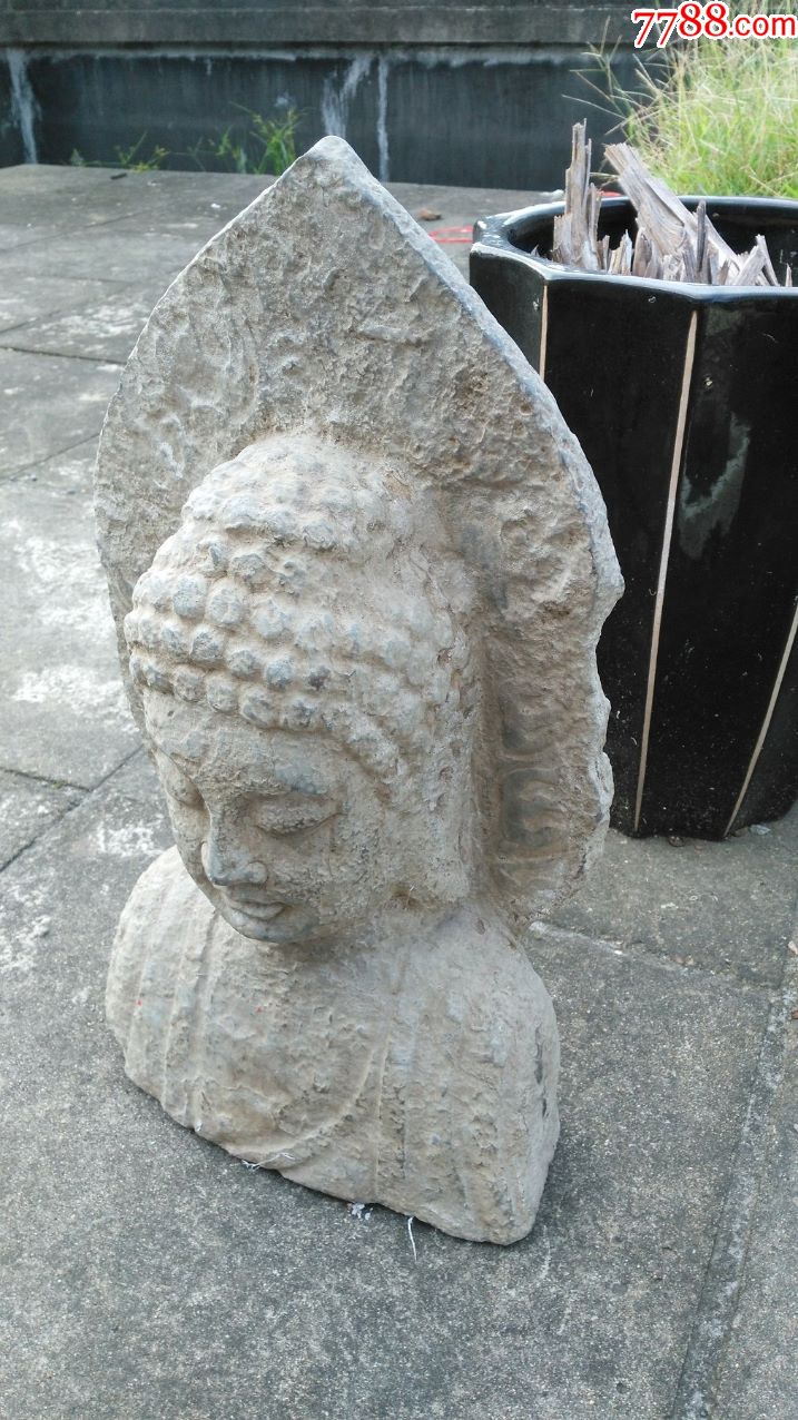 难得早期石佛一尊