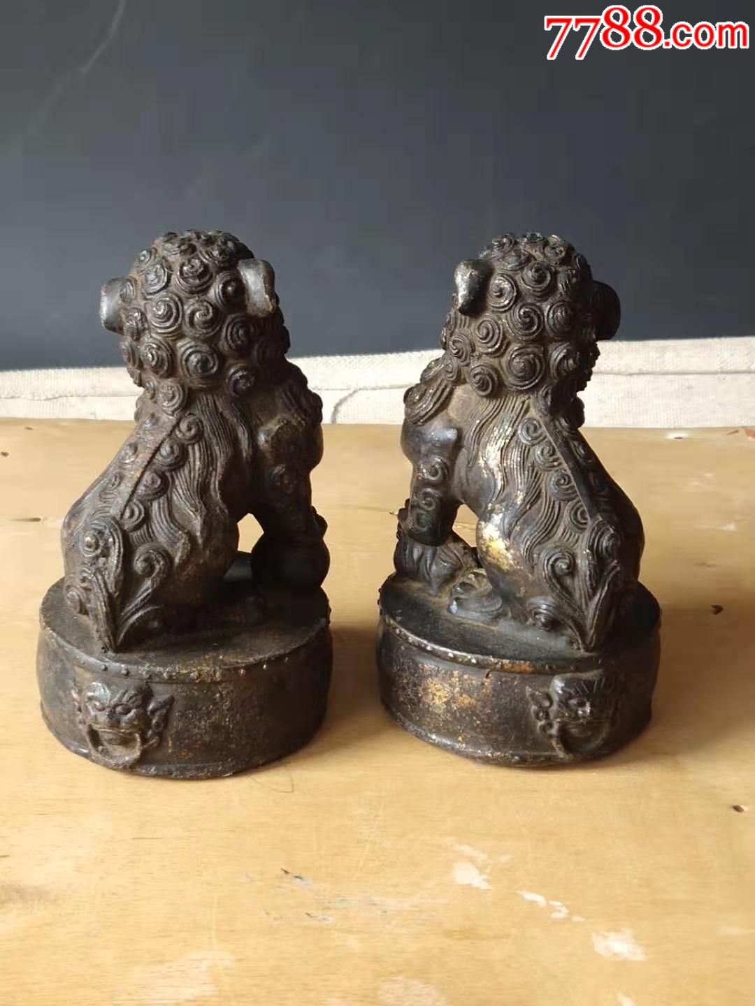 清代铜狮子一对,包浆厚重老辣,雕刻精神大气,保存完好无损伤