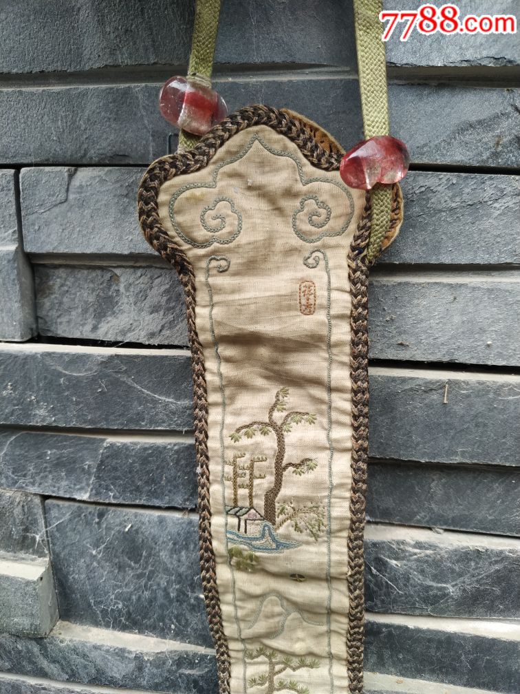 清代山水楼阁双面绣扇袋琉璃背云也在保存至今非常难得经过时间的洗礼