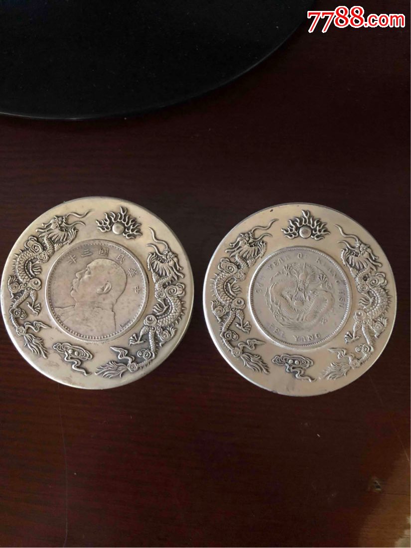 厚重的大头银盒一对