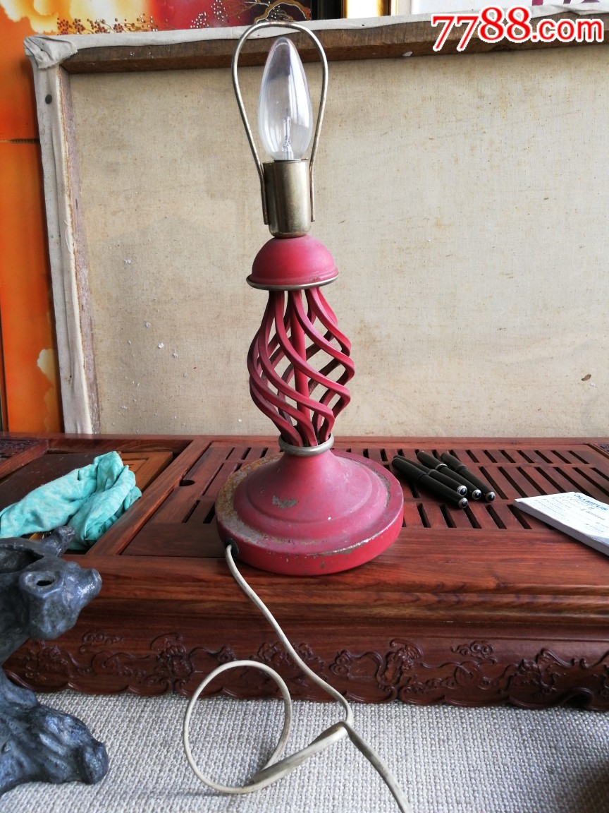 怀旧老台灯