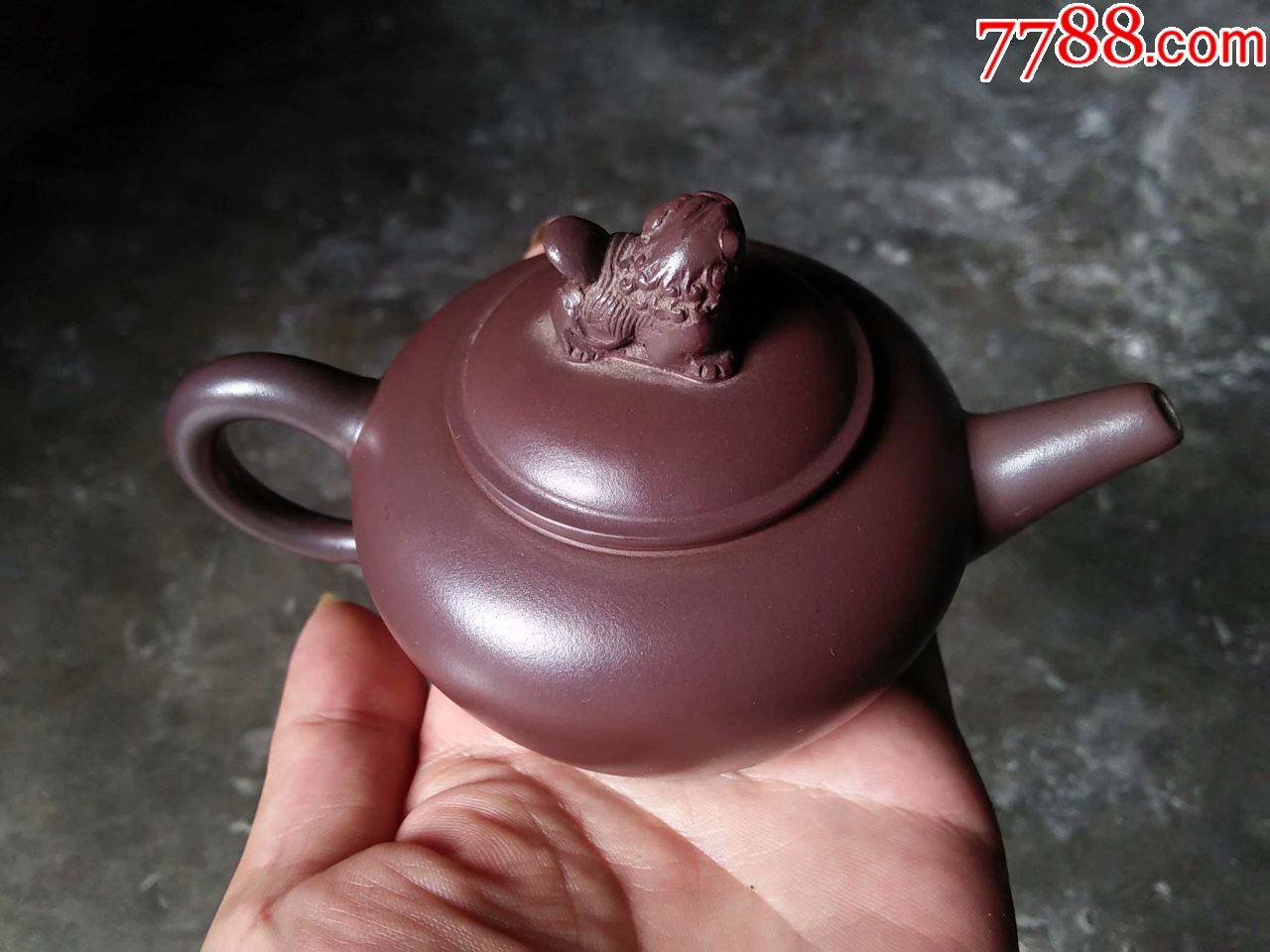 章燕明大师紫砂壶