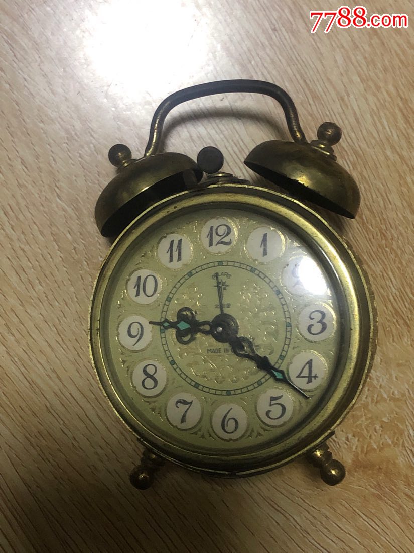 金色北极星小闹表