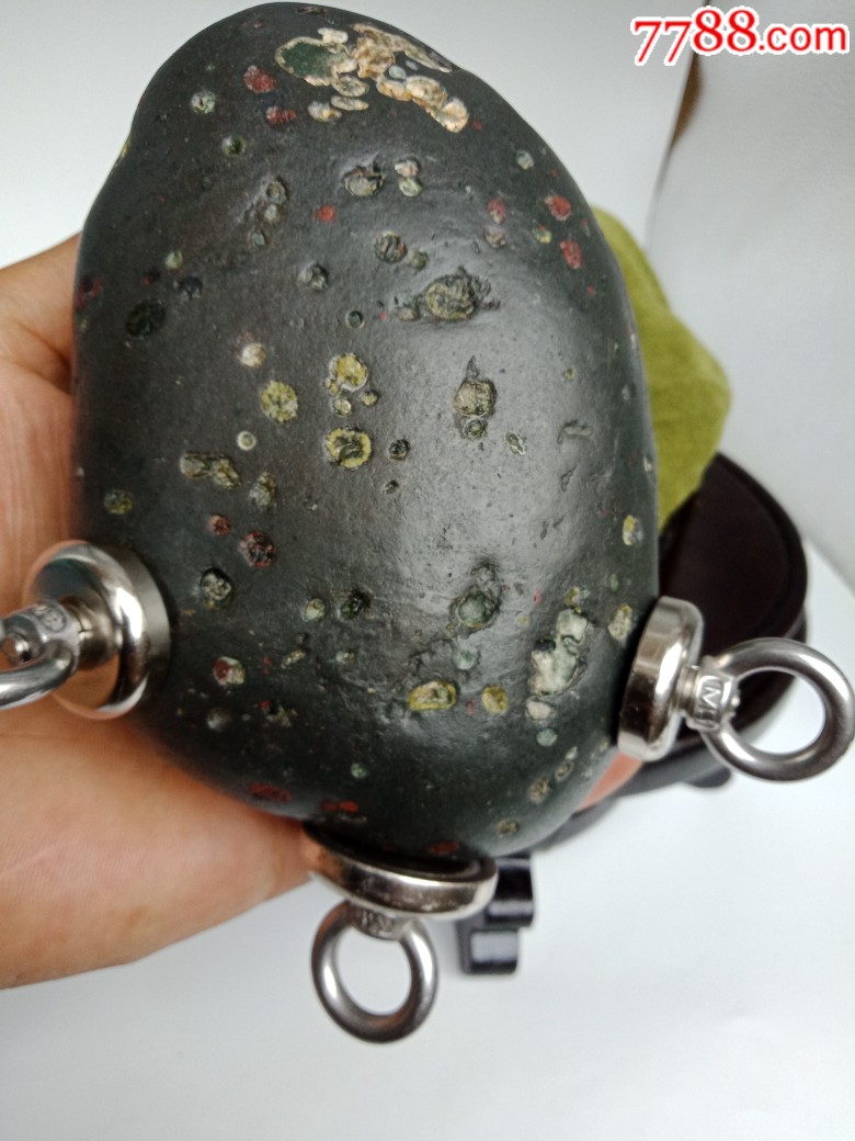 五彩球粒陨石(彩蛋)(强磁)