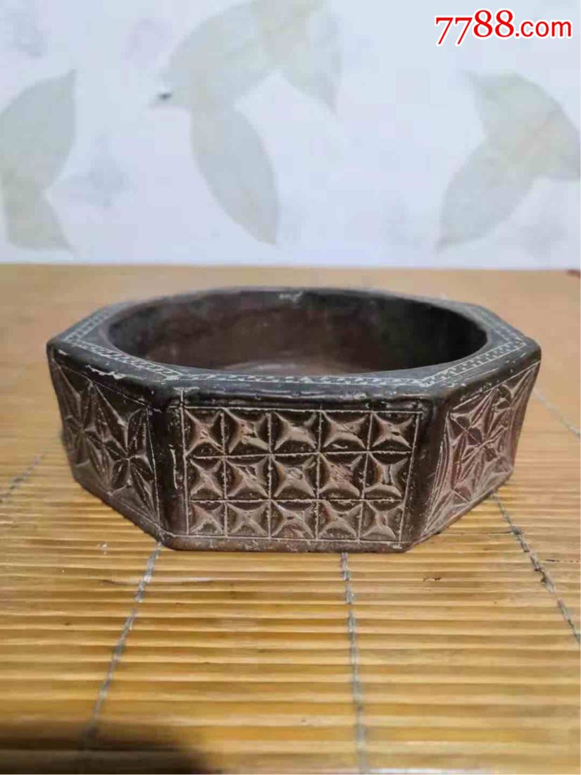 清代满工陶质烟灰缸一个