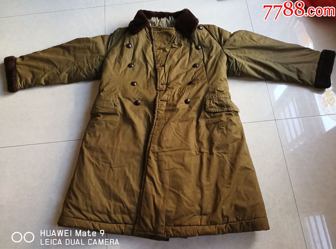 五五式冬天军人棉衣大衣干部穿的内*都是长毛带肩章一对包老