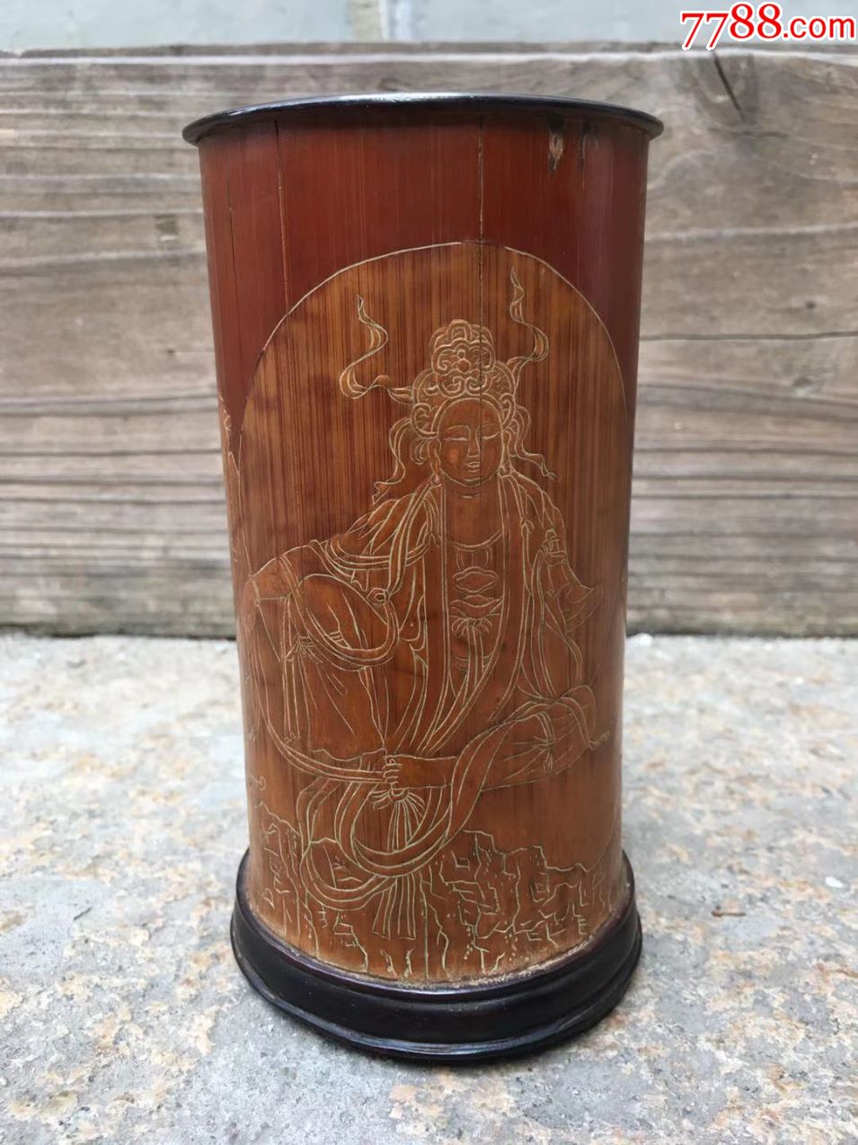 精美名家民国竹雕笔筒