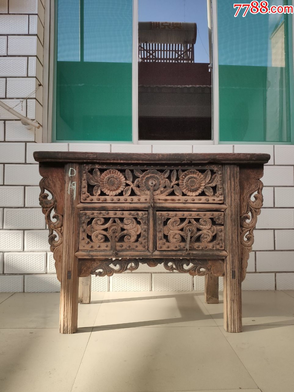 清代雕工供桌1654