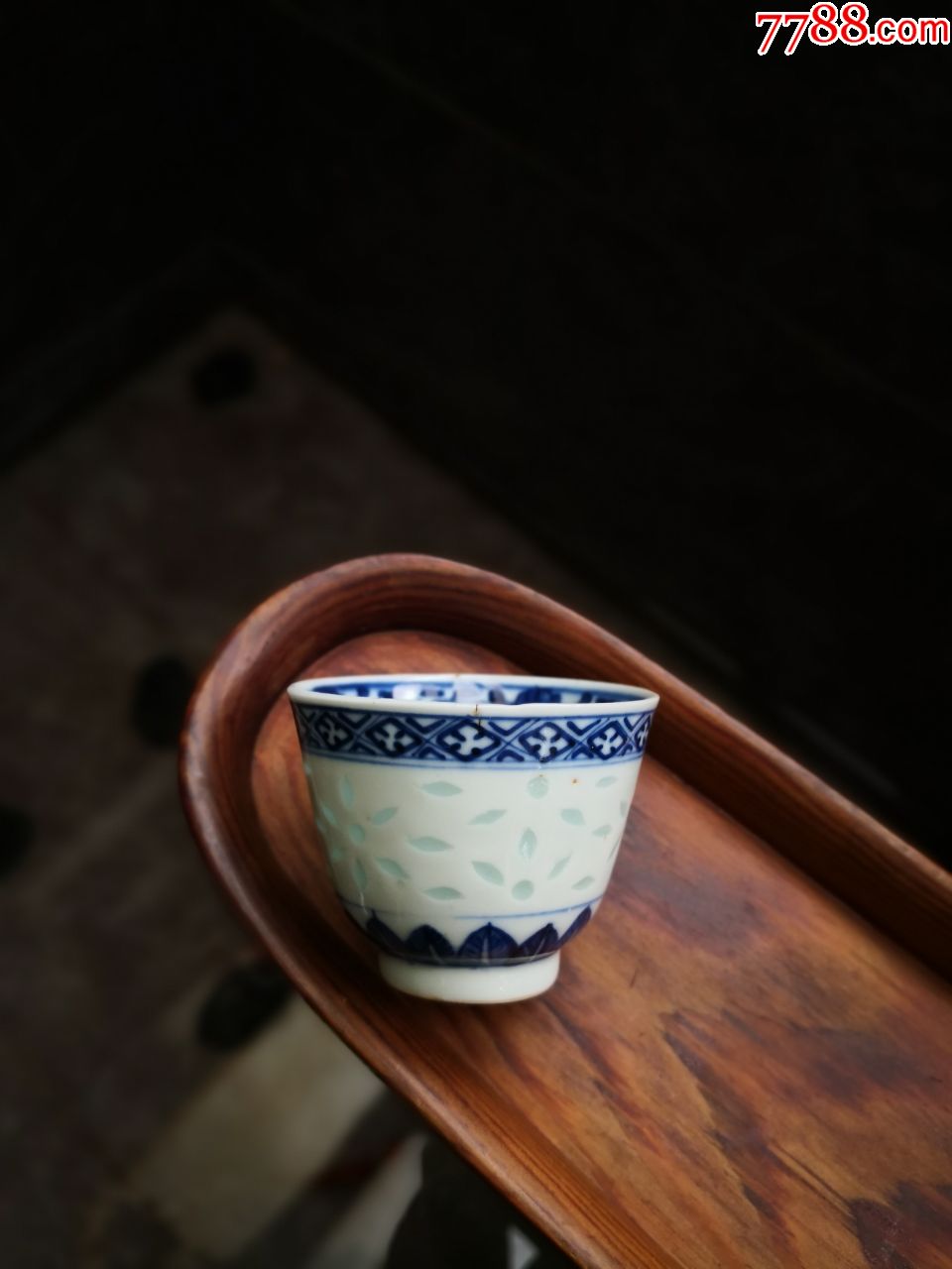 清末康熙年制款一路莲升青花玲珑杯铃铛杯