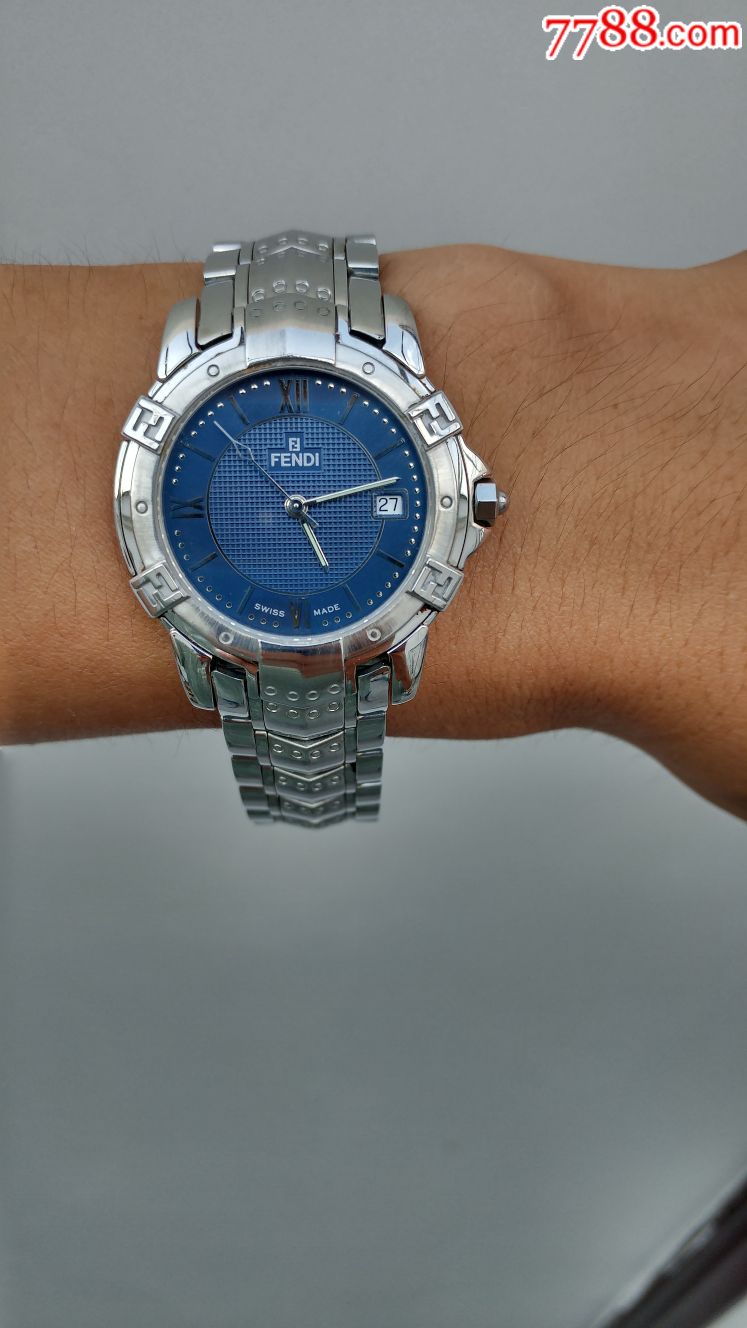 芬迪奢侈品唯美石英男表