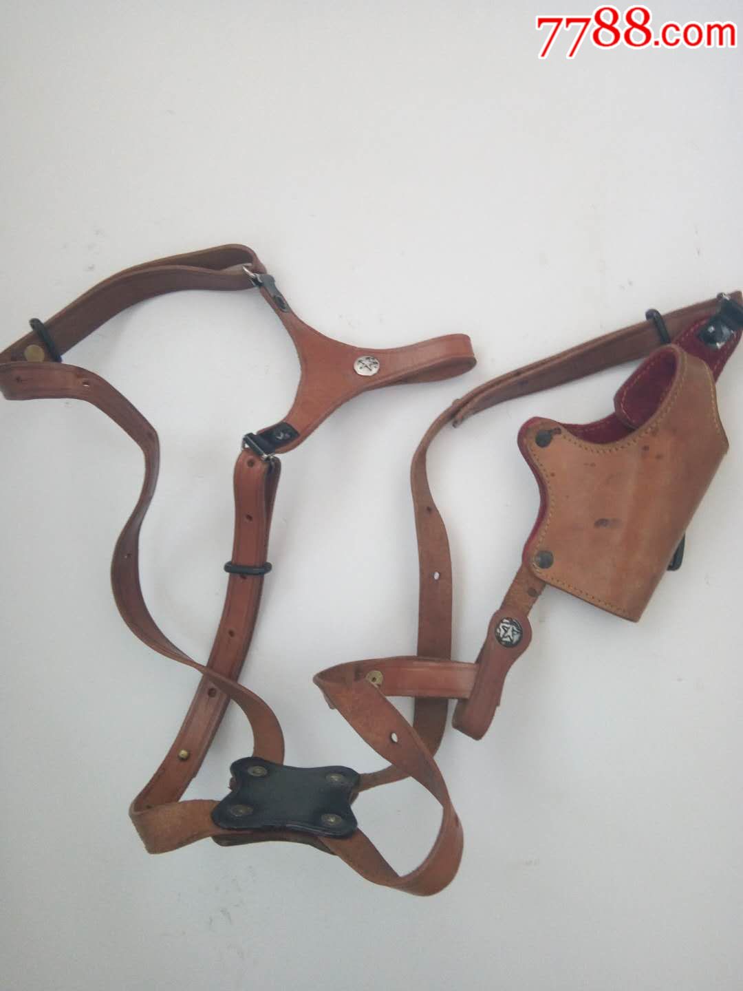 老牛皮枪套一件