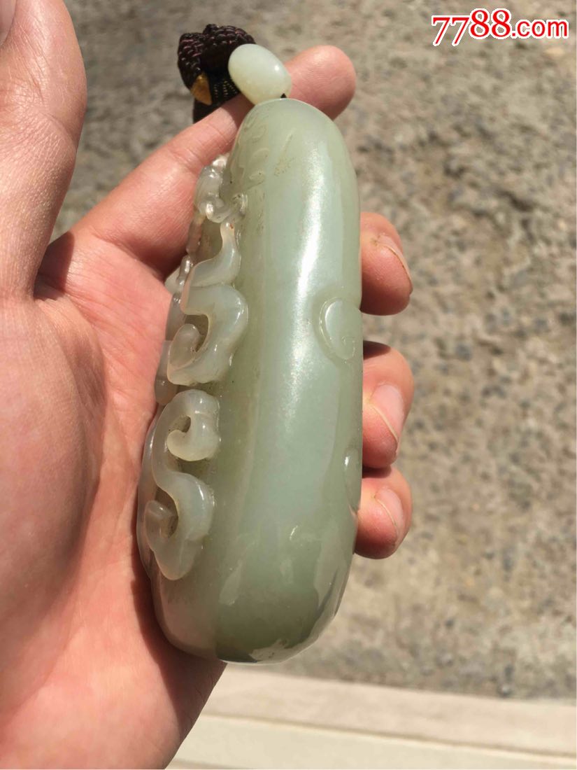 和田青白玉大手把件