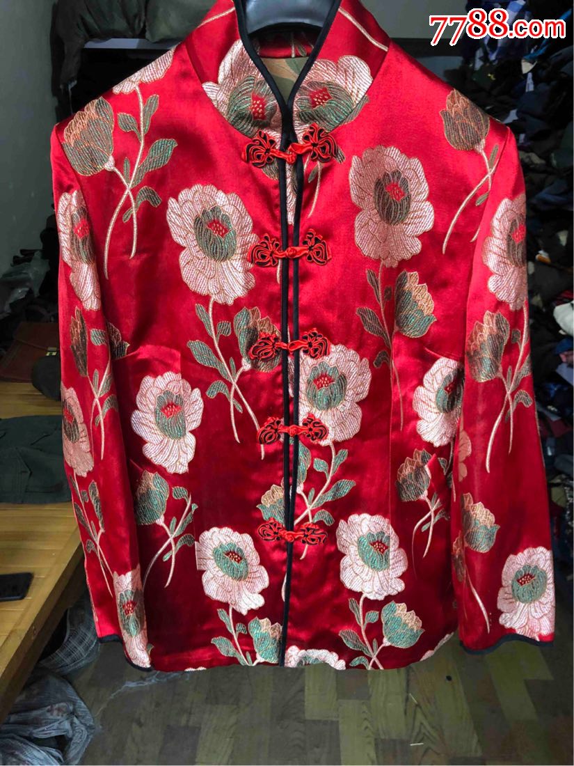 老式对襟织锦缎面上衣