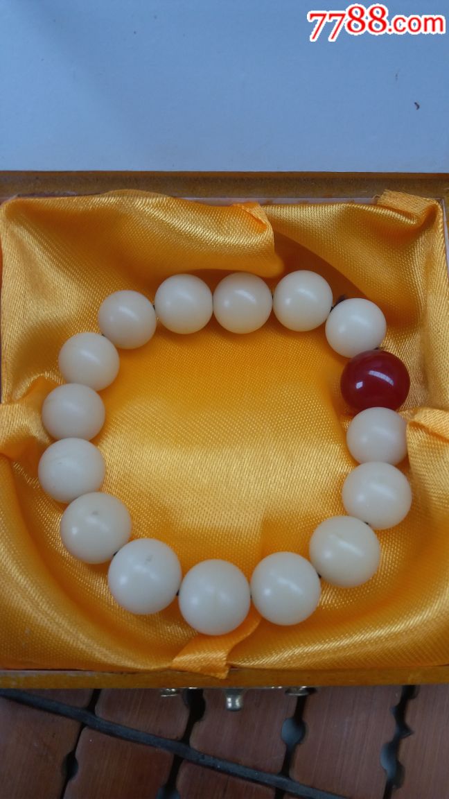 白玉菩提手串
