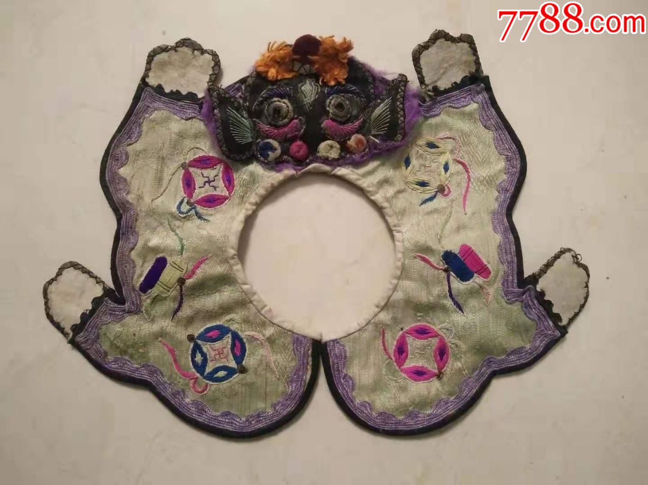 民国时期的老织绣刺绣《织锦绣花老虎围脖》民俗老物件收藏