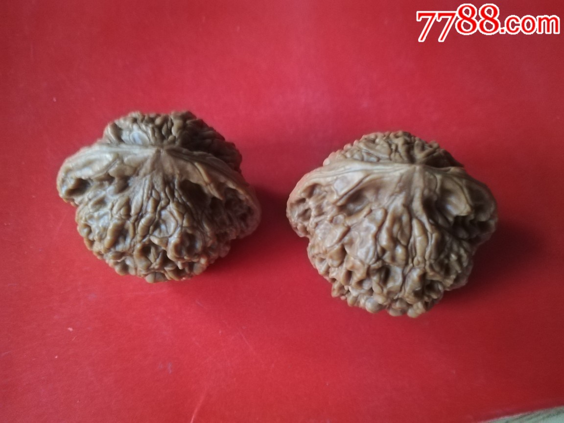 文玩核桃官帽一对(已手工清理干净可上手盘)