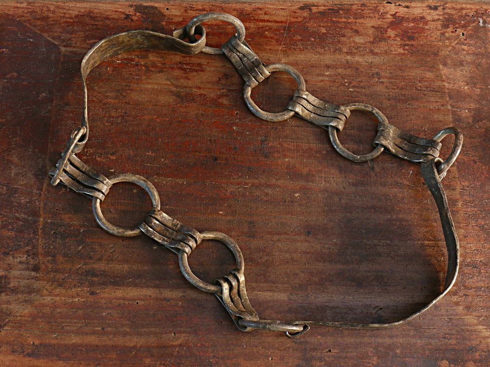 【少见带款春盛祥号清代茶马古道全铜马具马嚼子】