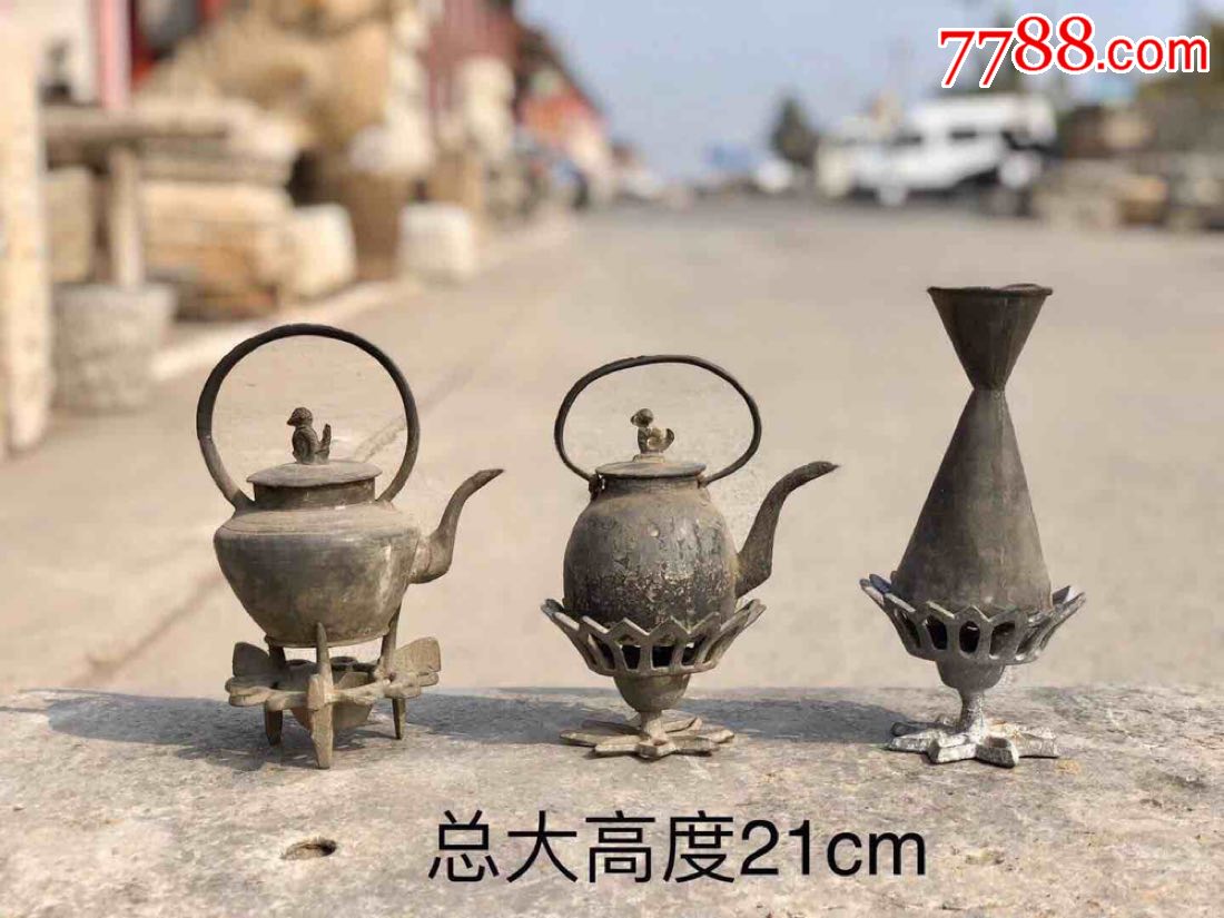 六十年代燎酒锡壶三套,皮壳老辣,年代感十足,收藏佳品.