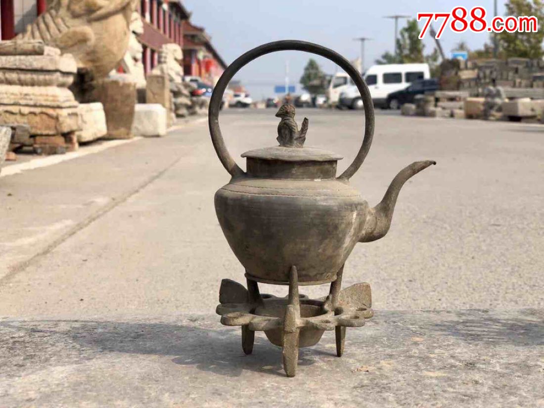 六十年代燎酒锡壶三套,皮壳老辣,年代感十足,收藏佳品.