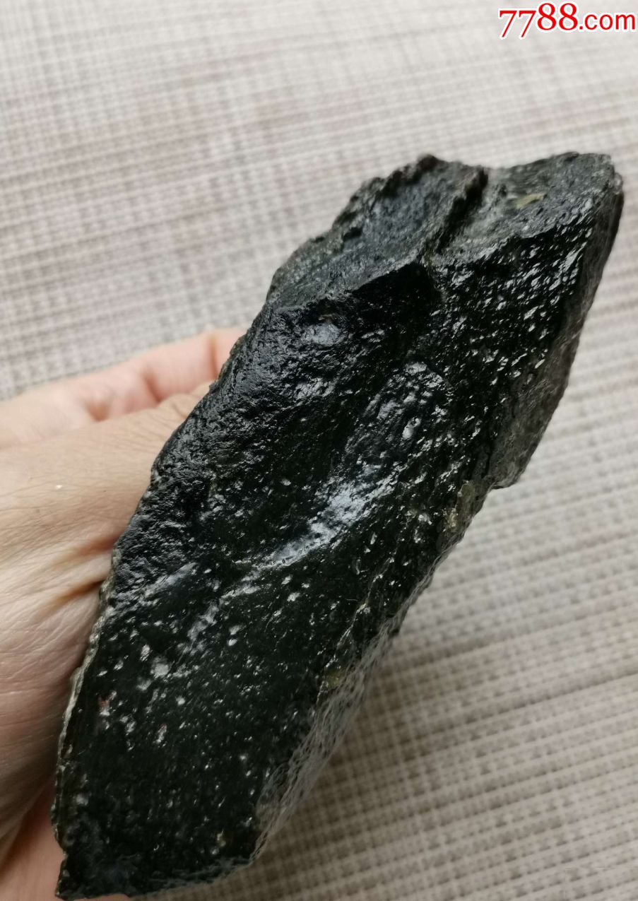 3512收藏级和田玉黑青戈壁料原石336.6克