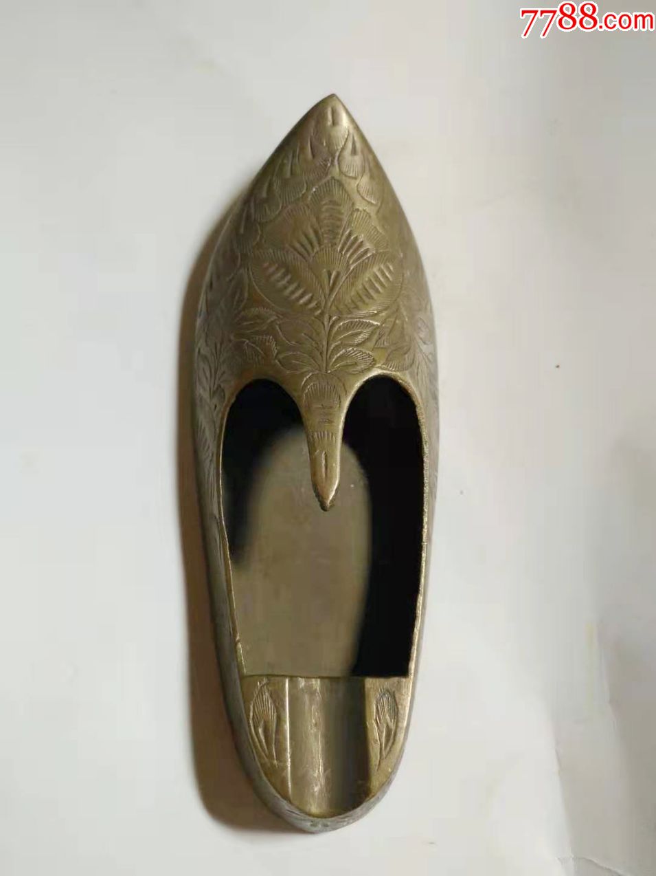 三寸金莲铜笔搁