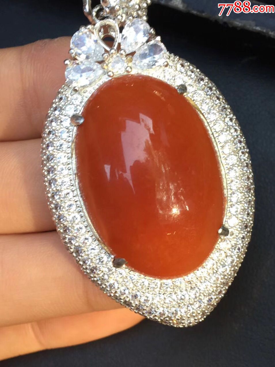 缅甸翡翠冰种红翡吊坠颜色鲜艳亮丽214209111mm