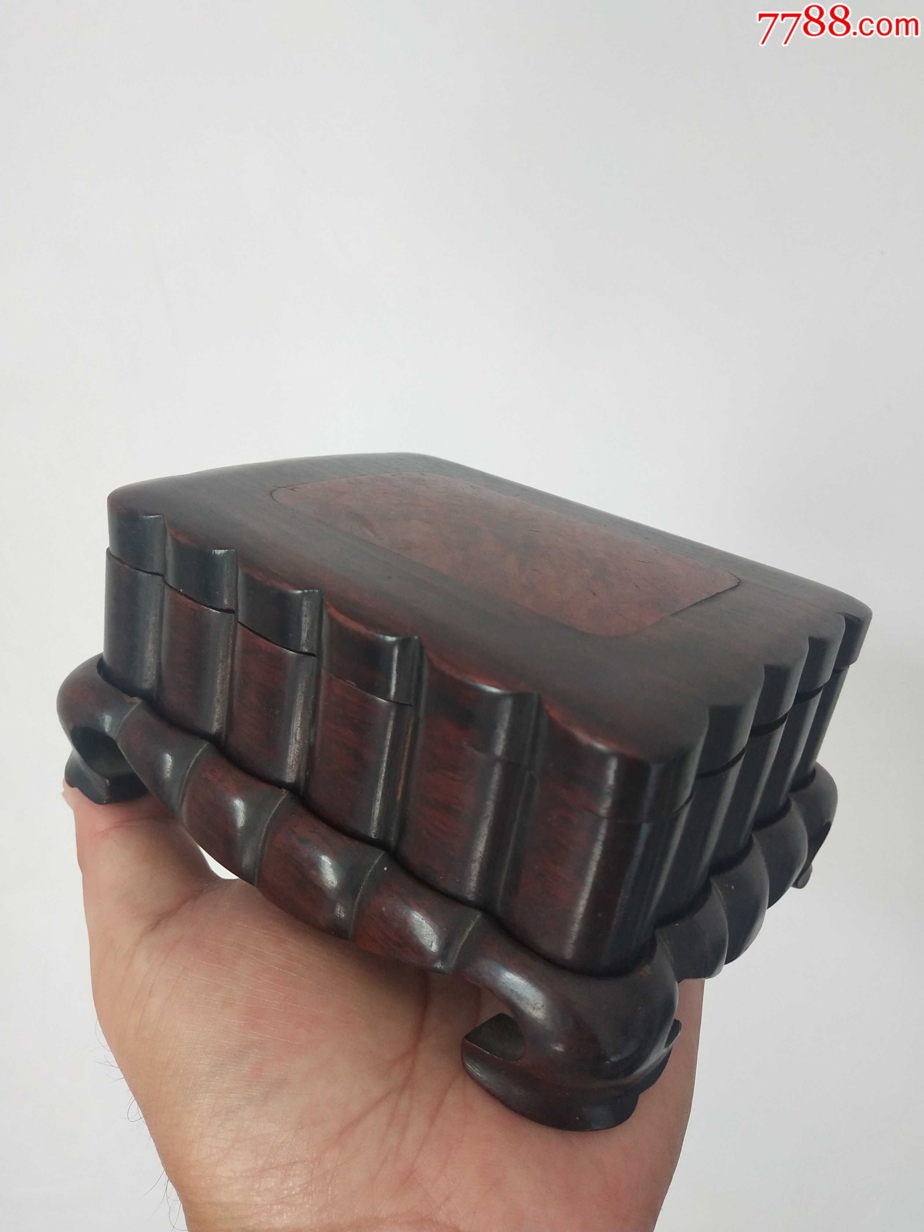 老红木嵌影子木带底托盒一套