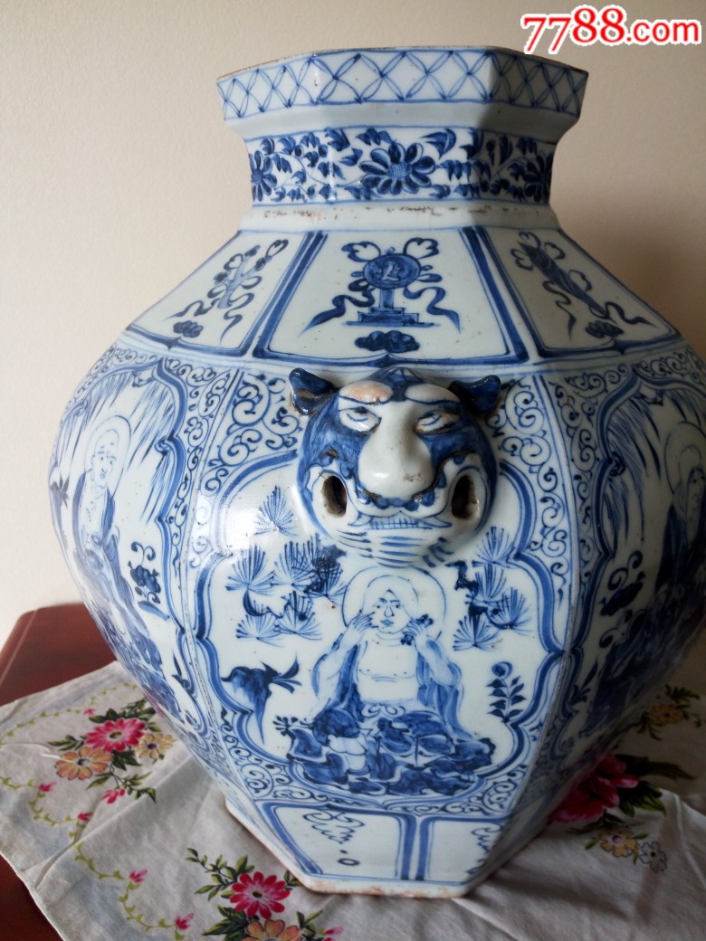 元青花八方人物纹大罐