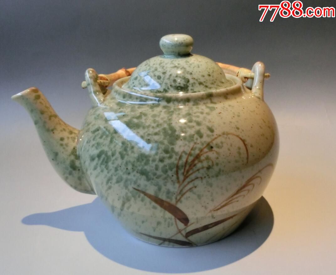 国营老厂,柴窑烧制,老龙泉彩绘青瓷提梁壶