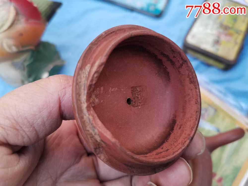 名家(谈洪泉)白泥绘林提轮船菊球紫砂壶一个