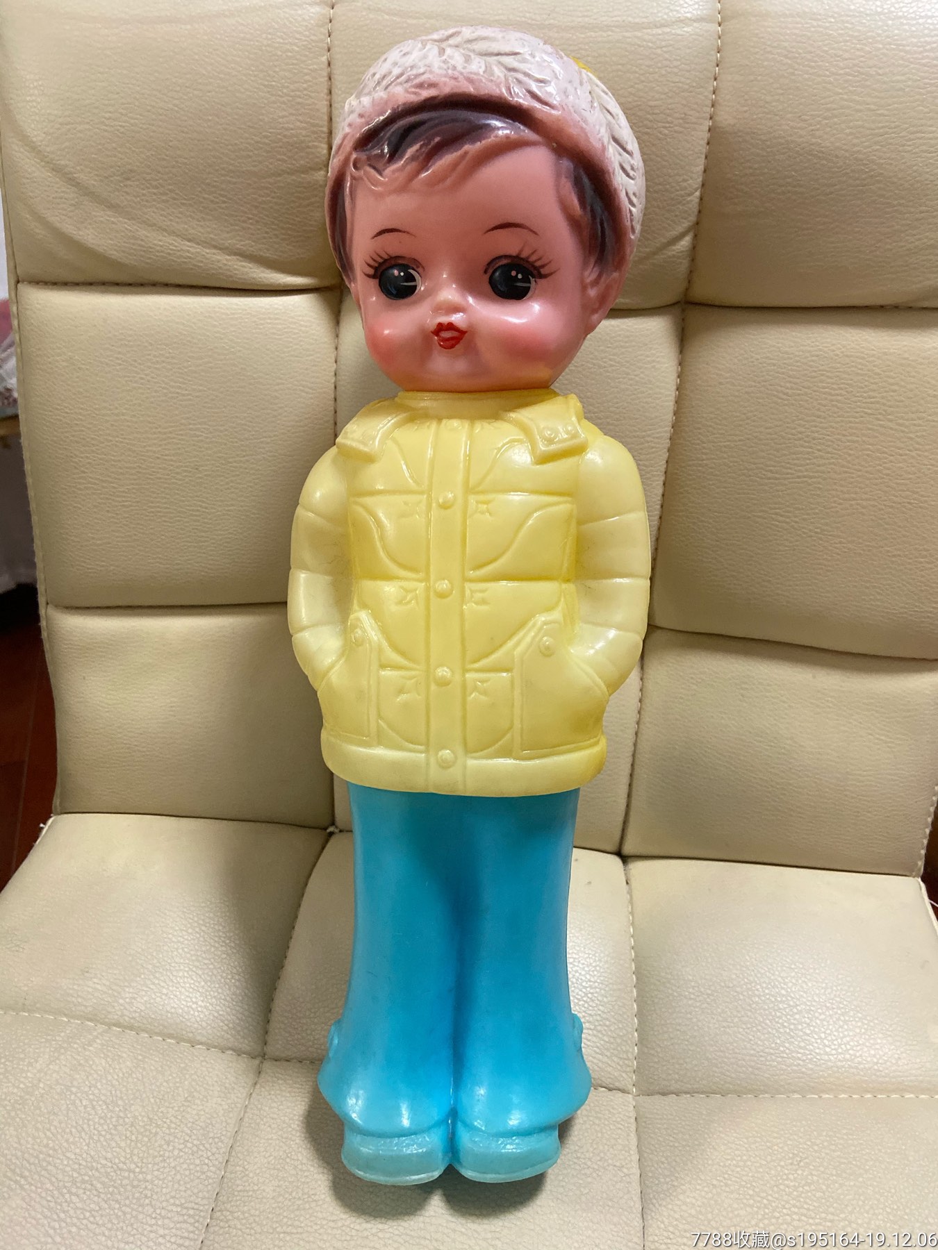 北京市玩具工业联合公司出品的塑料娃娃