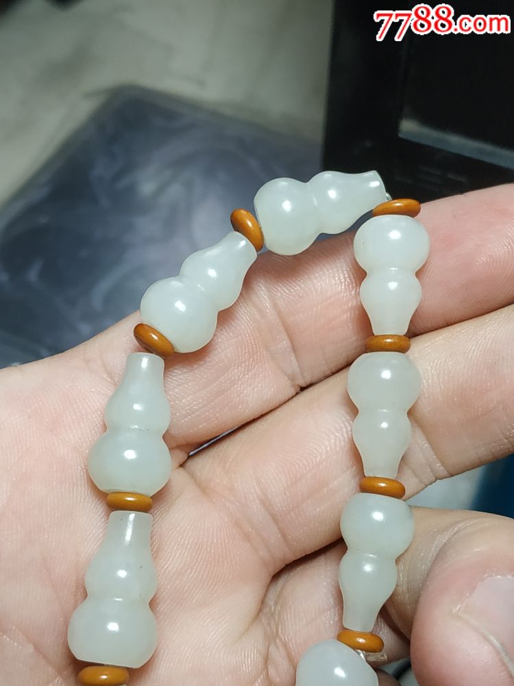 特价处理个人收藏新疆和田玉青白玉葫芦手串不适合猛男