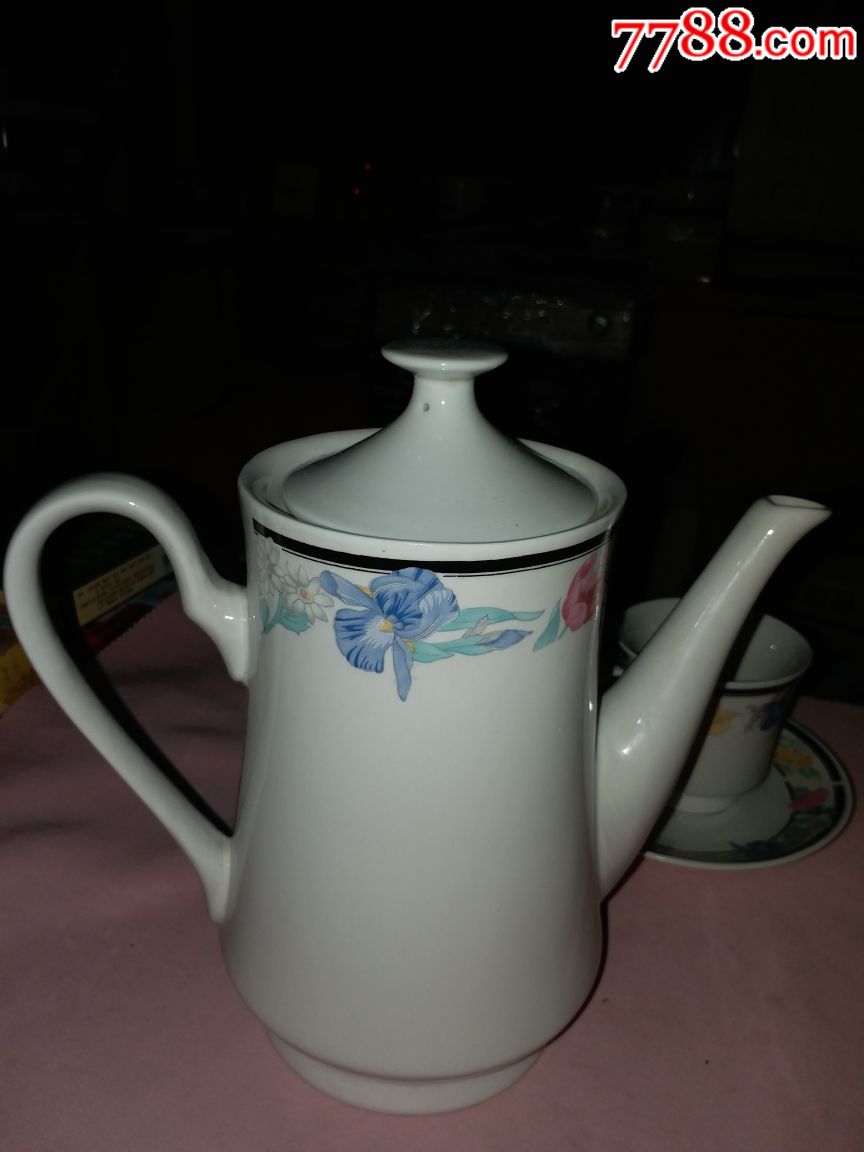 八十年代原盒邯郸花卉茶具一套