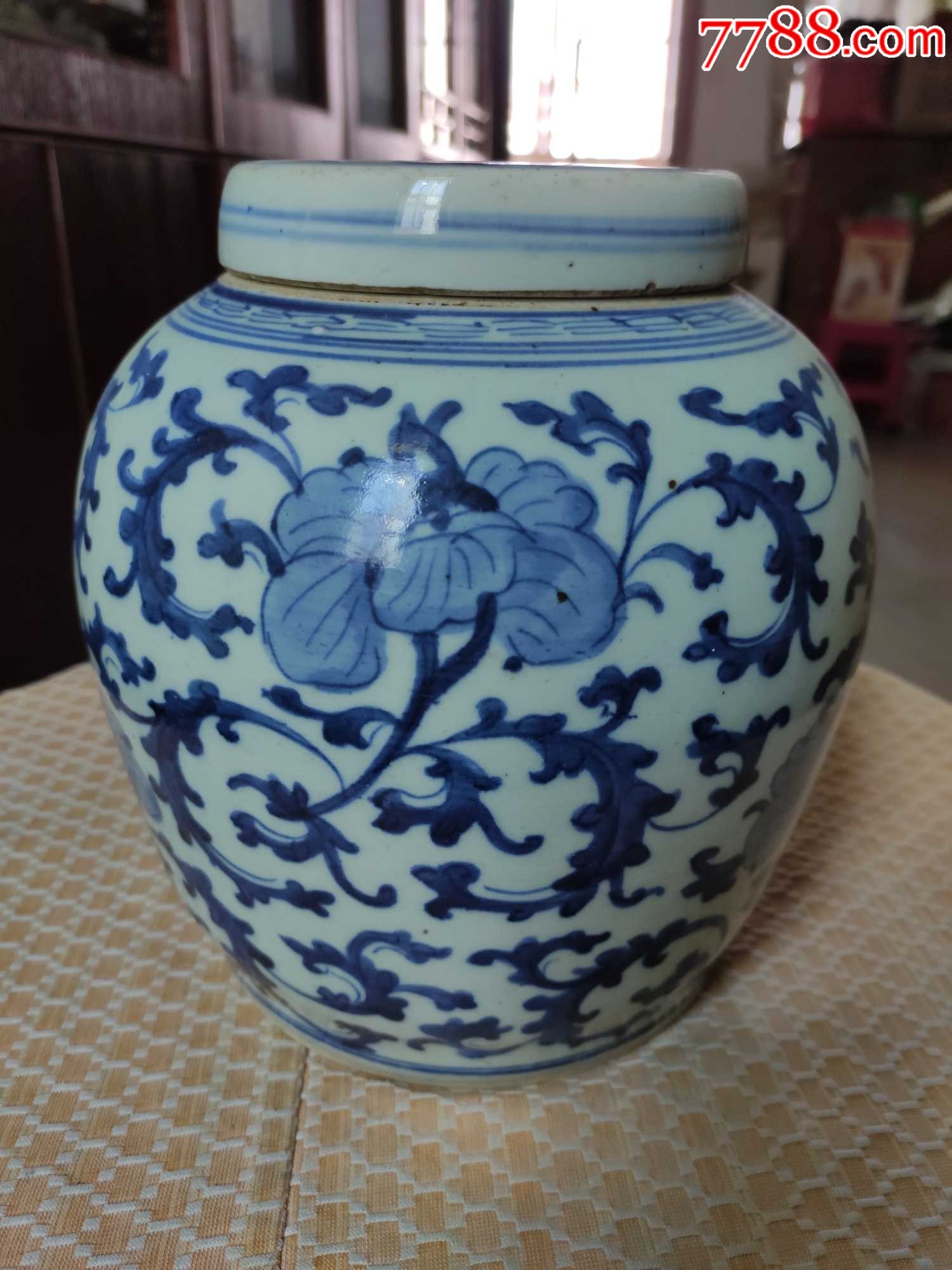 清代青花罐一只