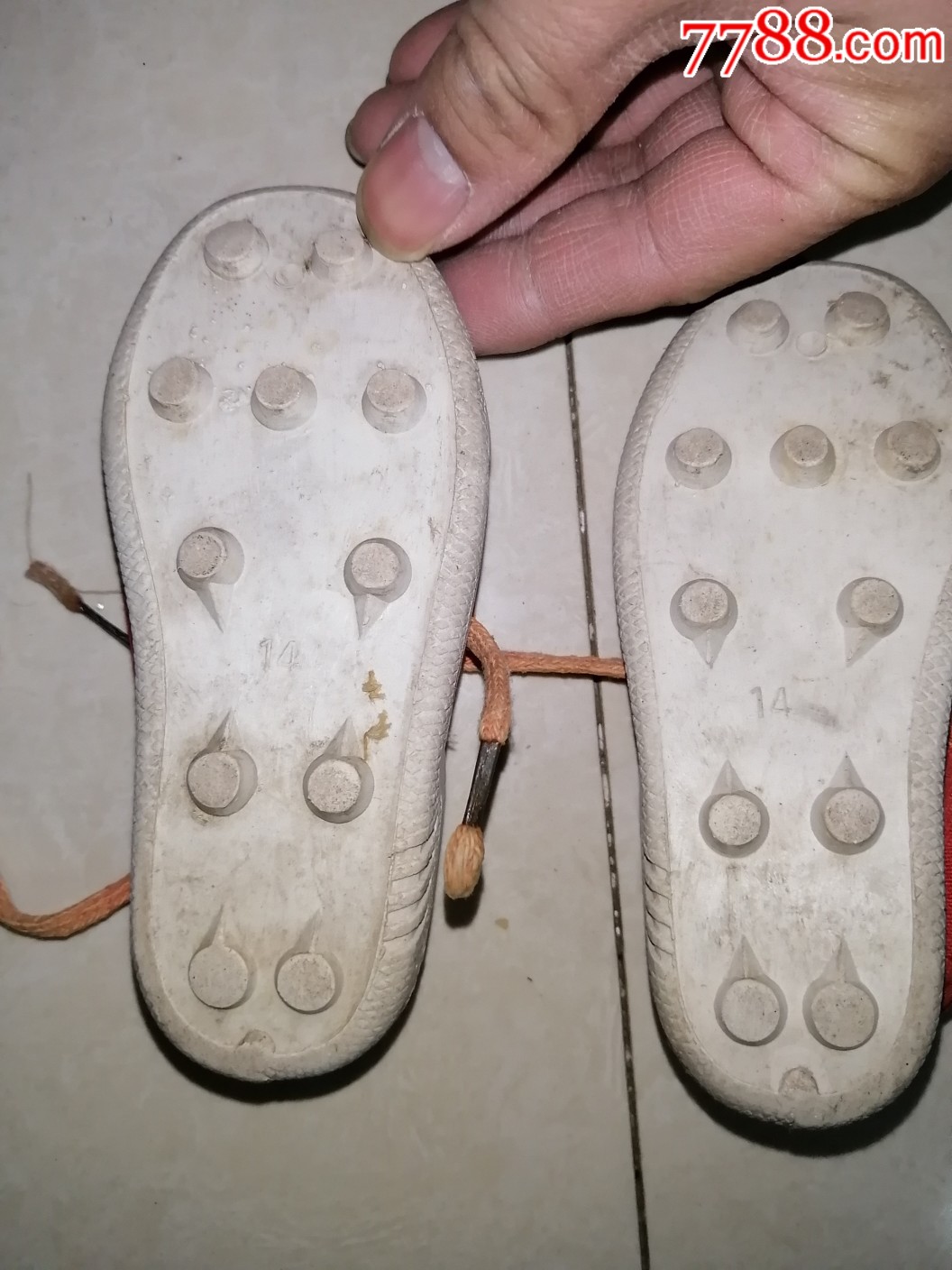 70年代(双燕牌)帆布,硬胶底儿童鞋子