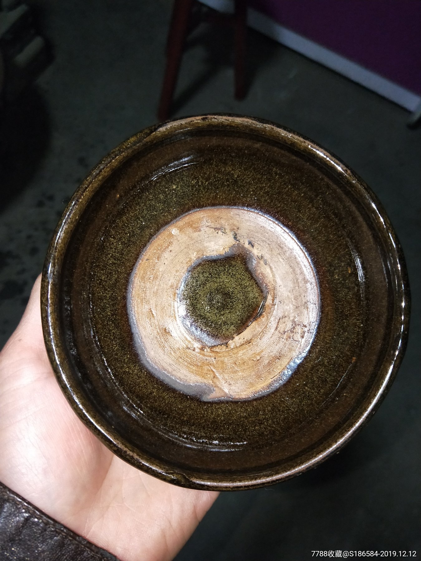 老茶叶末釉瓷器特征图片