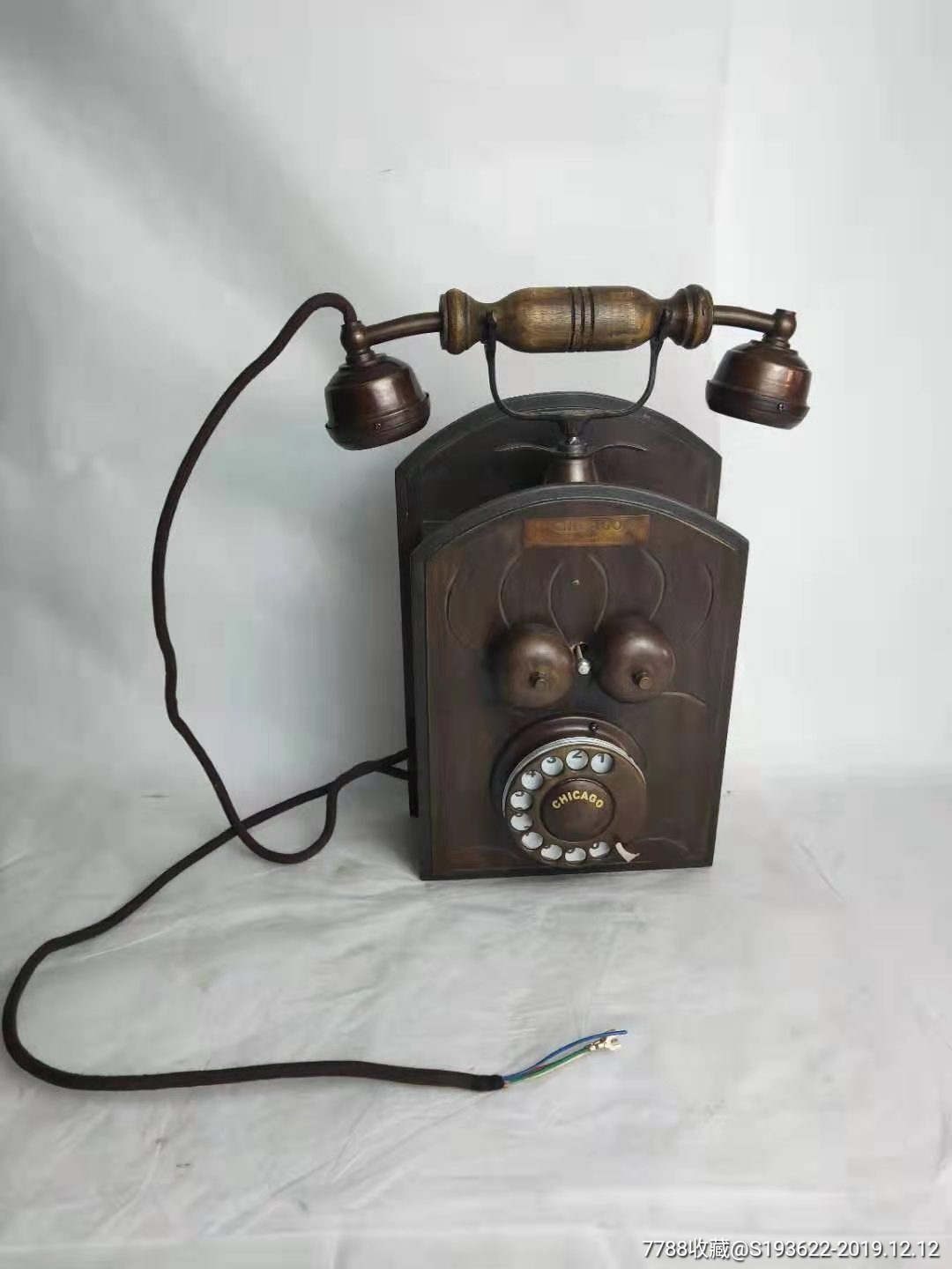 民国时期的纯铜电话机一部