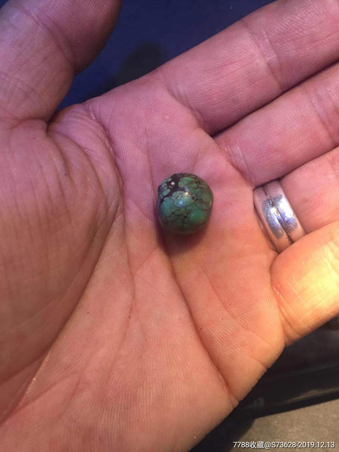 清代绿松石珠子