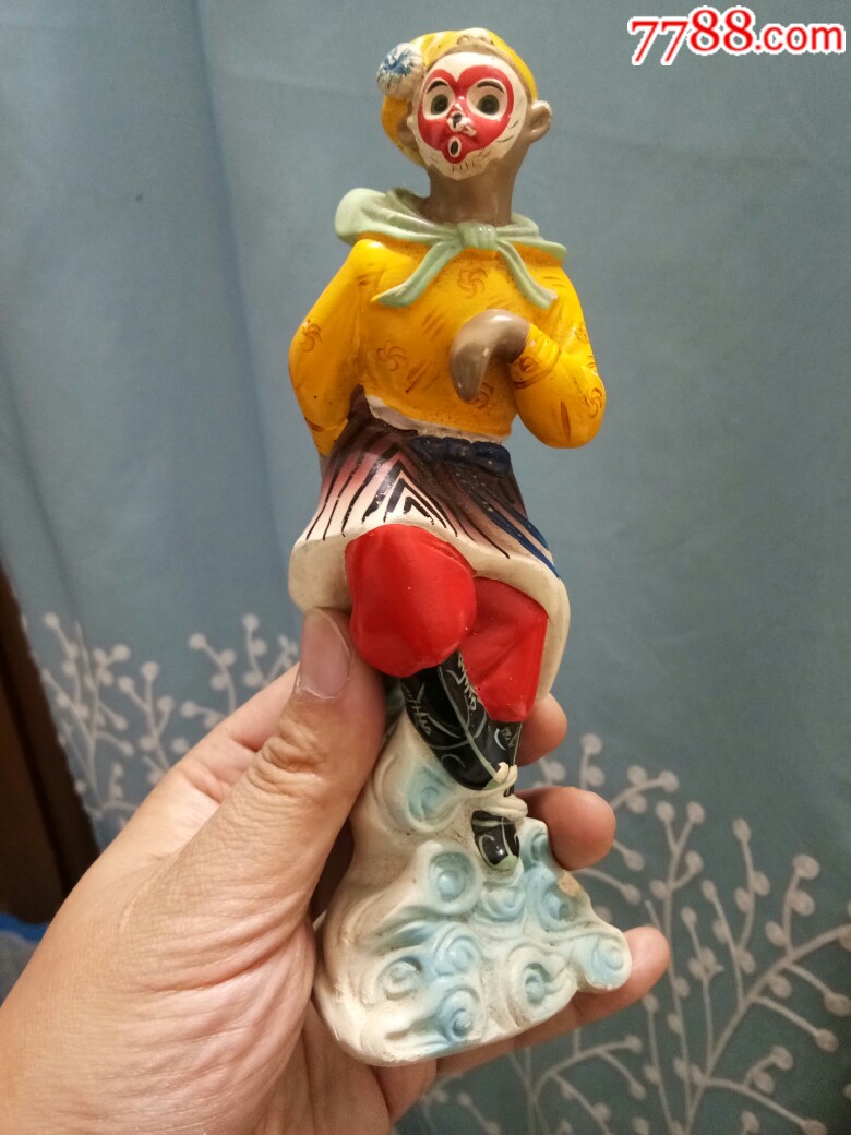 孙悟空腾云驾雾造型雕像7品￥45099早期几十年前石膏童男童女人物