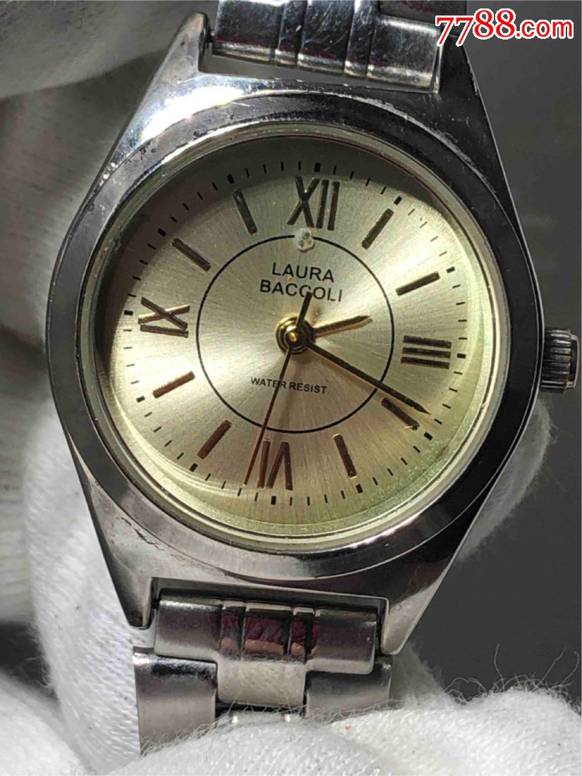 日本品牌laura石英女表表盘直径26mm厚9mm走时精准保真正品特价68包邮