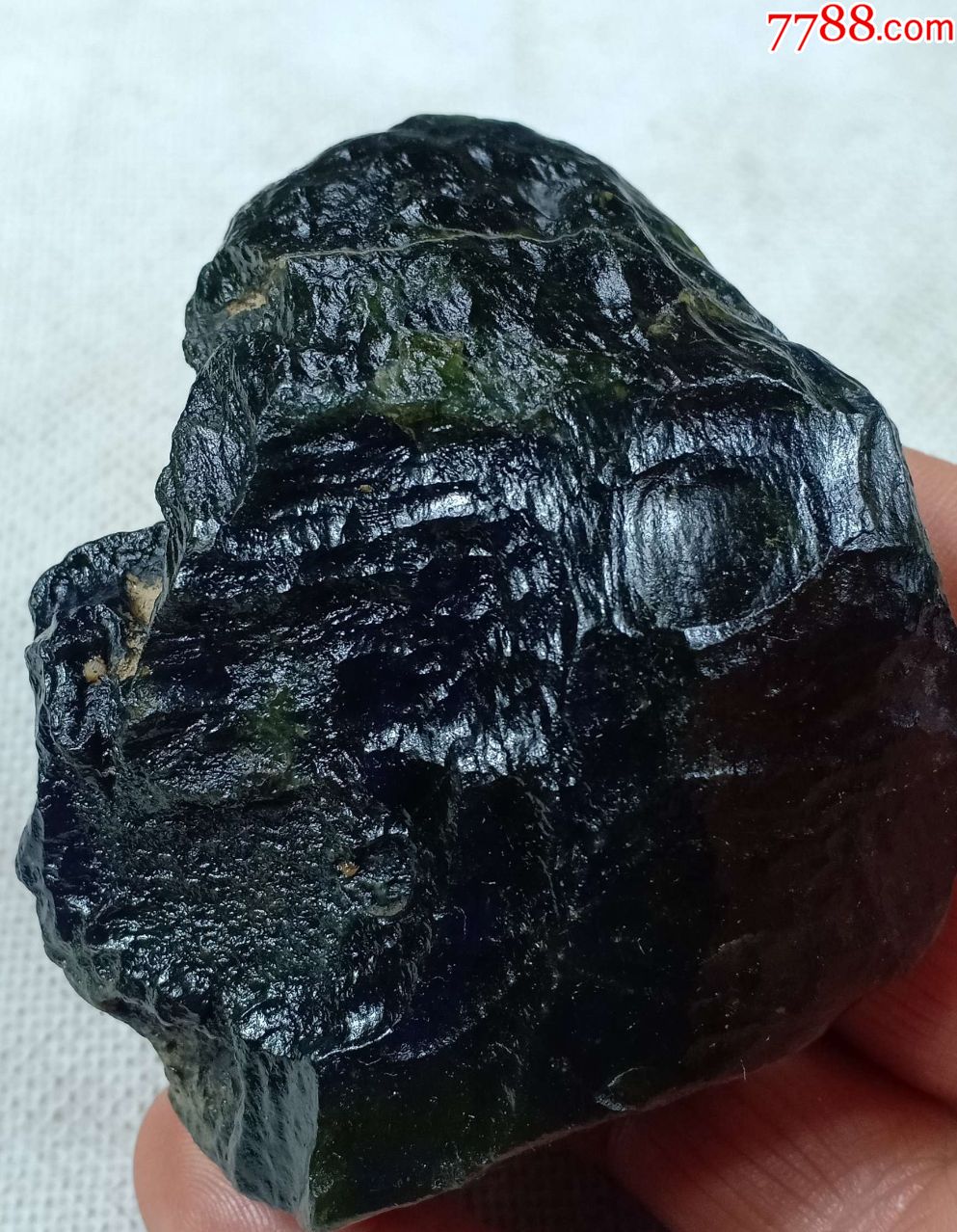 3562和田玉黑青戈壁料原石193克