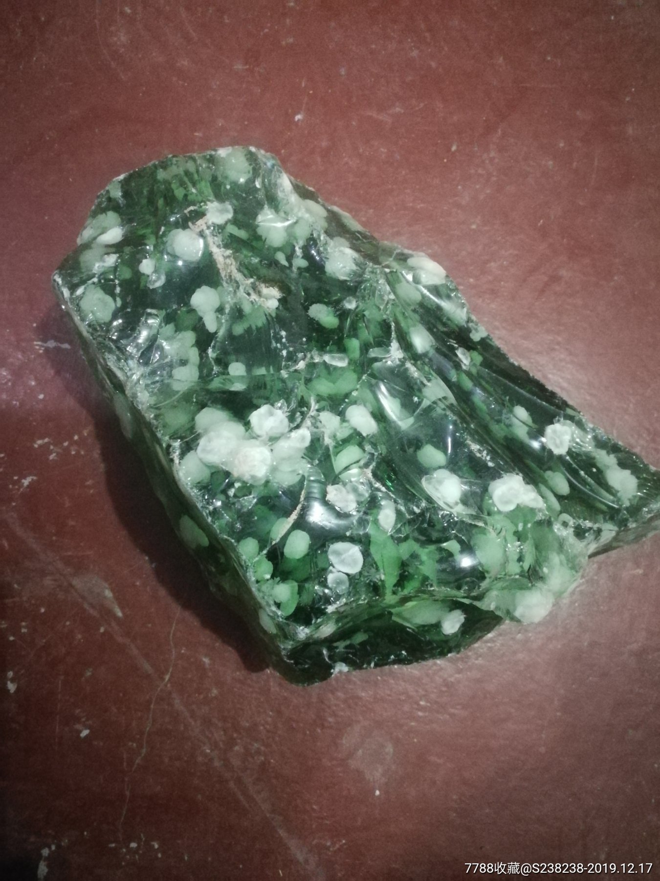 绿色水晶原石