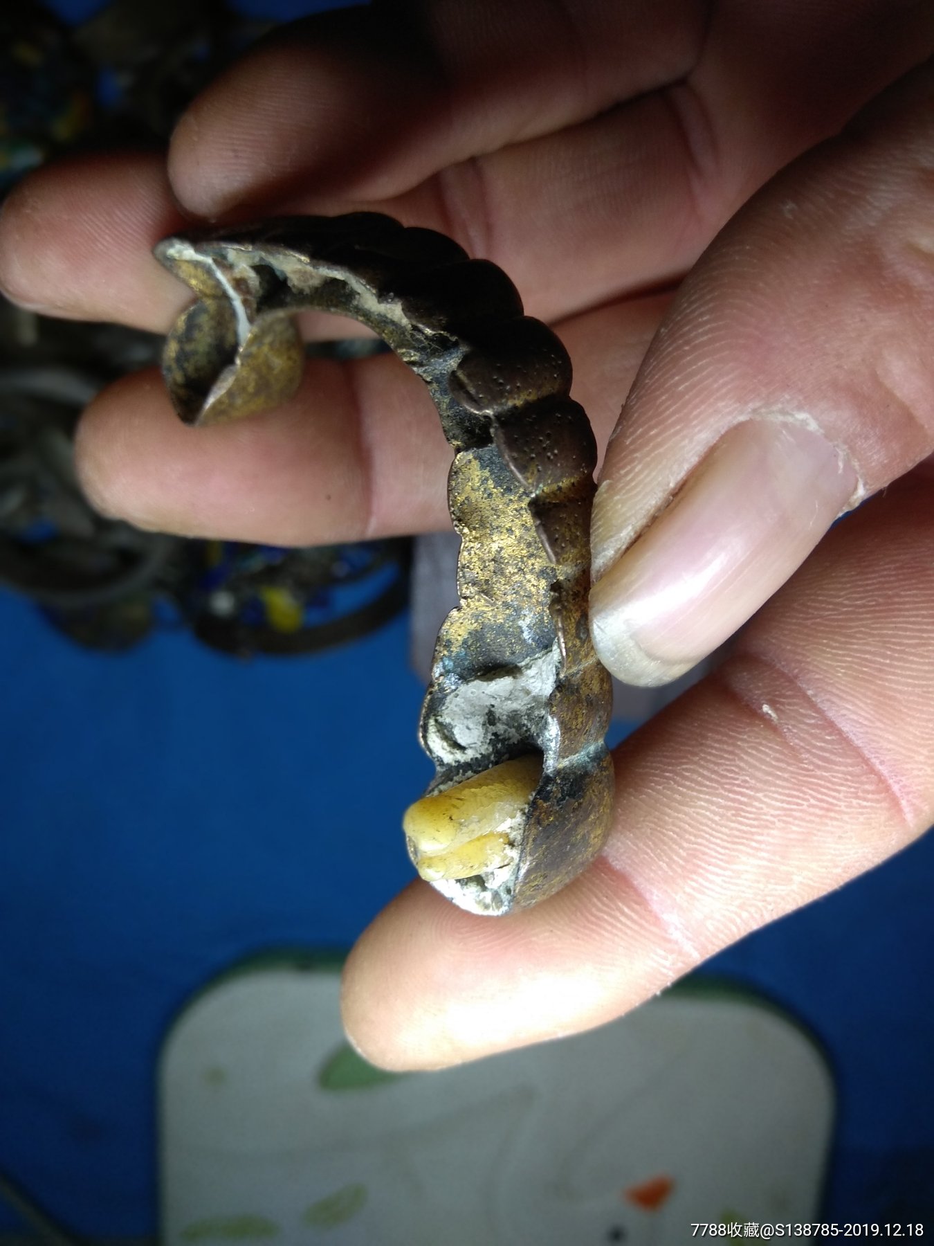 滚动鼠标滚轴,图片即可轻松放大,缩小