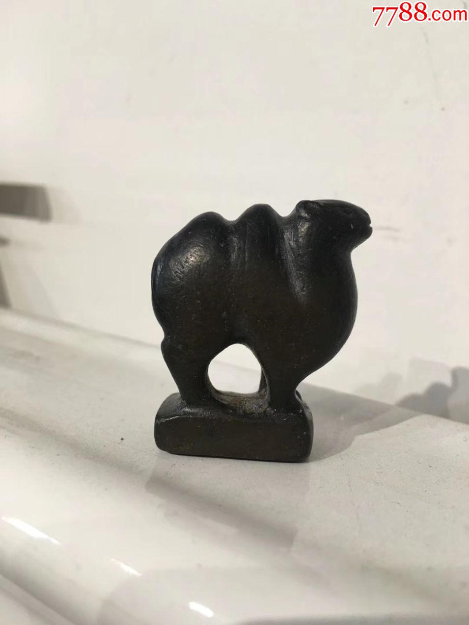 辽金地方玉骆驼形印章